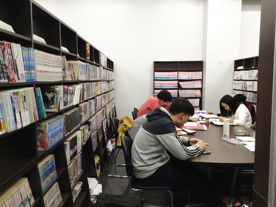 去日本语言学校拜访(赤门会)