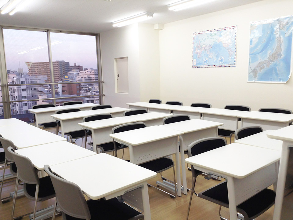 去日本语言学校拜访(赤门会)